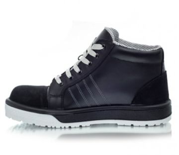 BOTIN OMBU SNEAKER NEGRO T43 C/P COMPOSITE